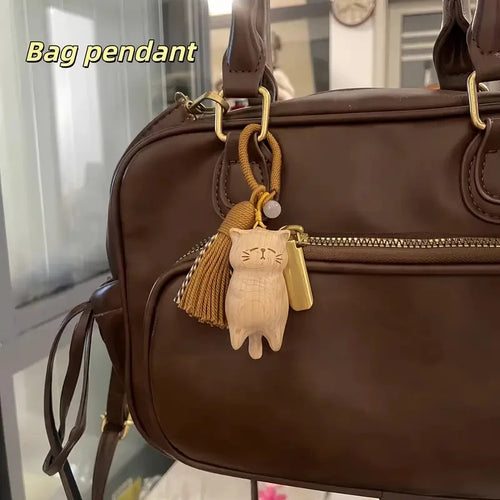 1Pc Handcrafted Wooden Cute Money Catching Cat Pendant Whimsical Animal Art for Bags Car Keys Festive Accessory Decoration