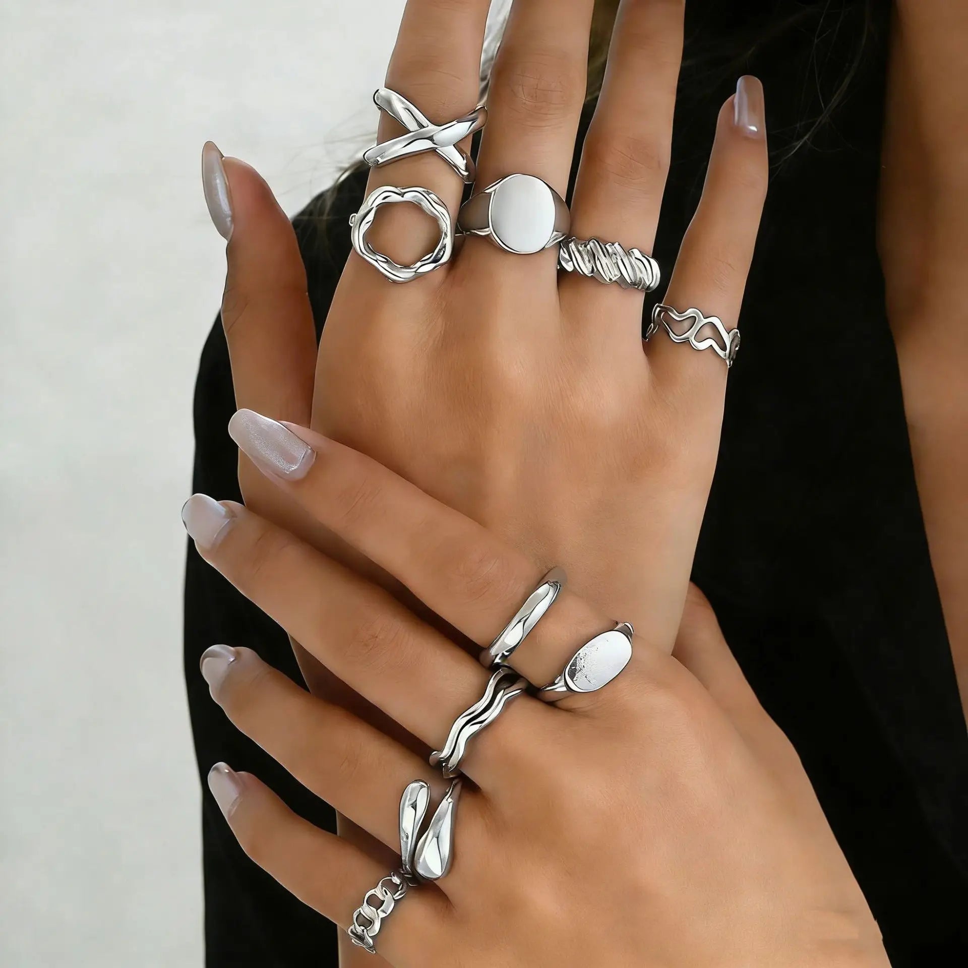 4pcs Set Irregular Folds Vintage Hip Hop Geometric Ring Sets for Women Exaggerated Adjustable Ring Finger Rings Y2K Jewelry Gift