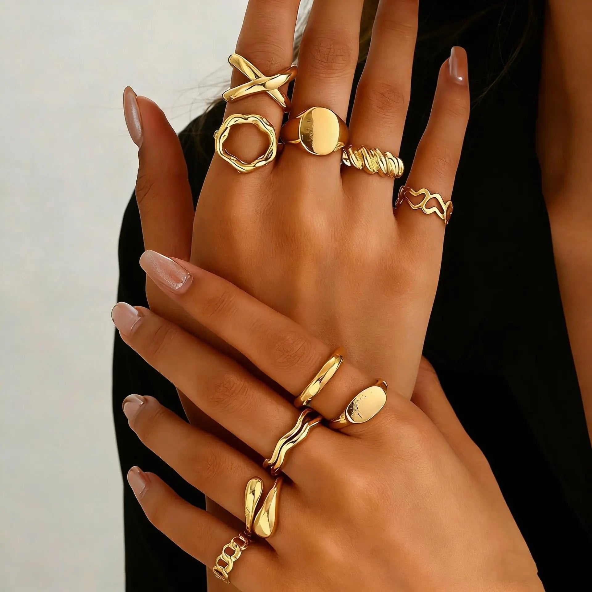 4pcs Set Irregular Folds Vintage Hip Hop Geometric Ring Sets for Women Exaggerated Adjustable Ring Finger Rings Y2K Jewelry Gift