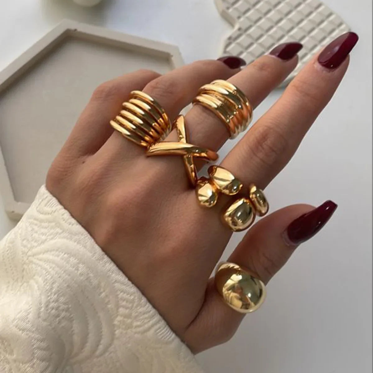 4pcs Set Irregular Folds Vintage Hip Hop Geometric Ring Sets for Women Exaggerated Adjustable Ring Finger Rings Y2K Jewelry Gift